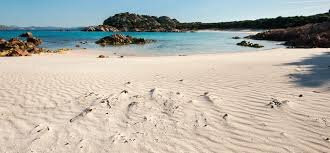 Spiaggia Rosa-Budelli必去景点