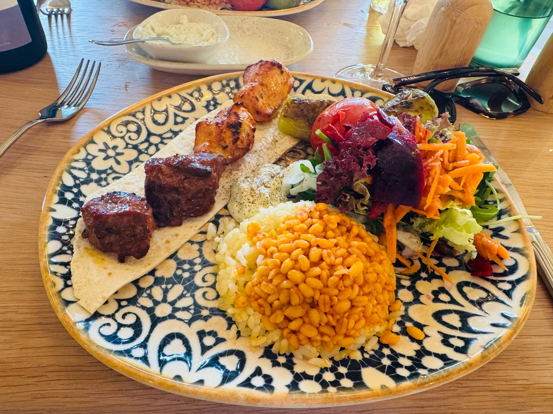 Aydo Lounge & Grill