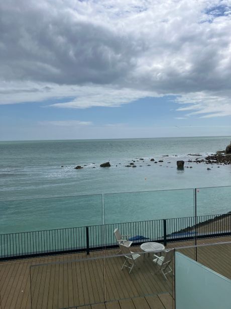 Albion Hotel - Freshwater Bay-旅行者