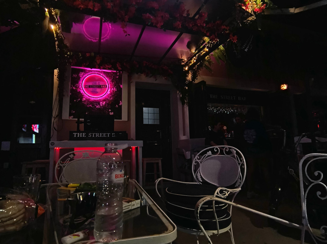 The Street Bar-Nidri必去景点