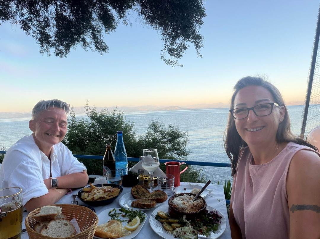 Nikos Family Taverna