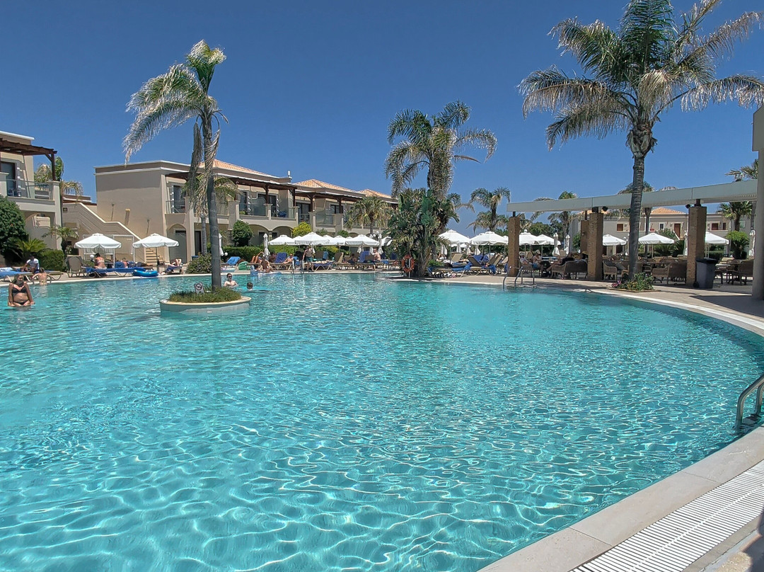 Mythos Beach Resort主图