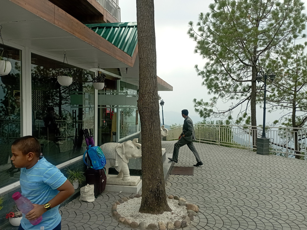 里根塔山顶酒店，西姆拉主图