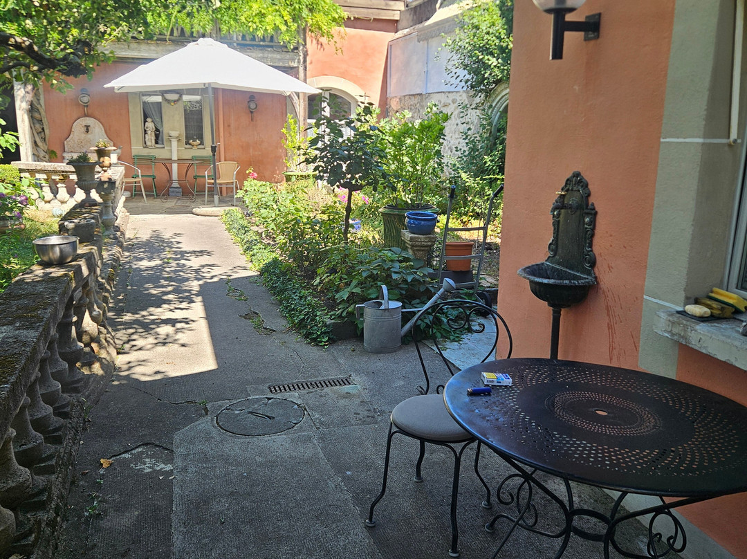 Maison de l'Antiquaire Chambres d'Hôtes Breit