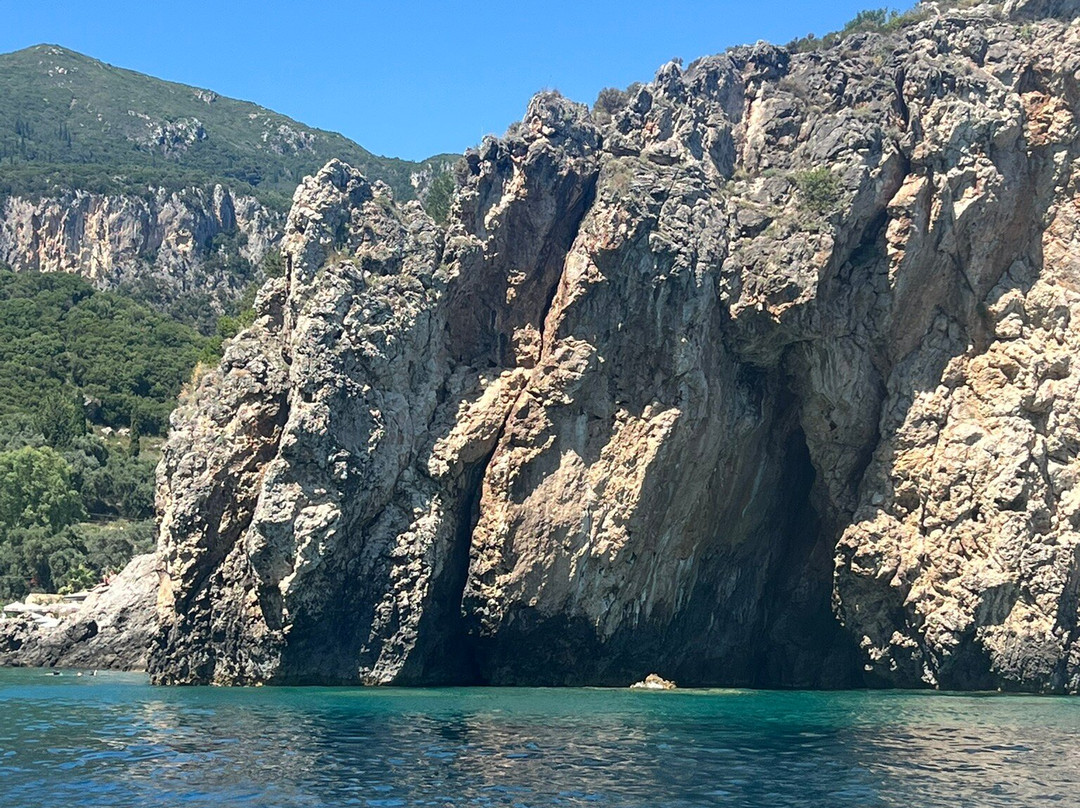 Agios Spiridon Beach-Paleokastritsa必去景点