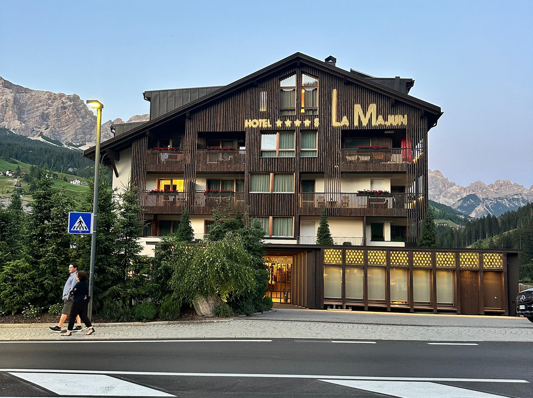 拉梅君酒店主图