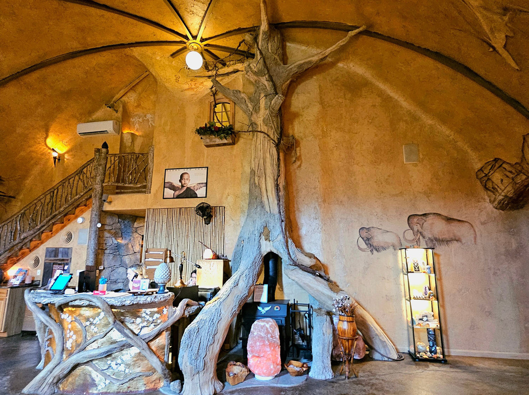 Pomona Salt Cave And Spa-White Sulphur Springs必去景点