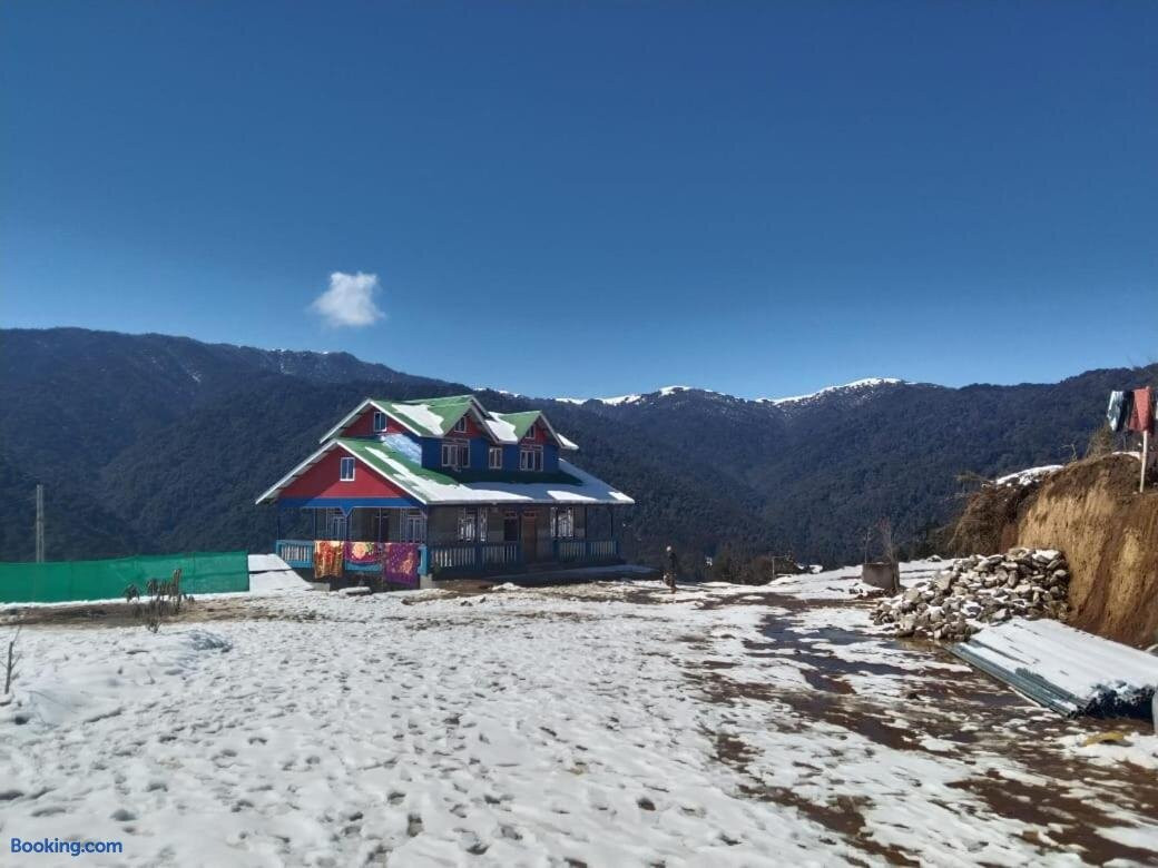 OYO Singalila Sunview Homestay