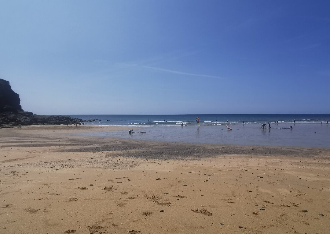Gunwalloe Church Cove Beach-Gunwalloe必去景点