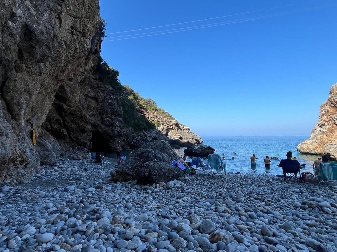 Foneas Beach-Kardamyli必去景点
