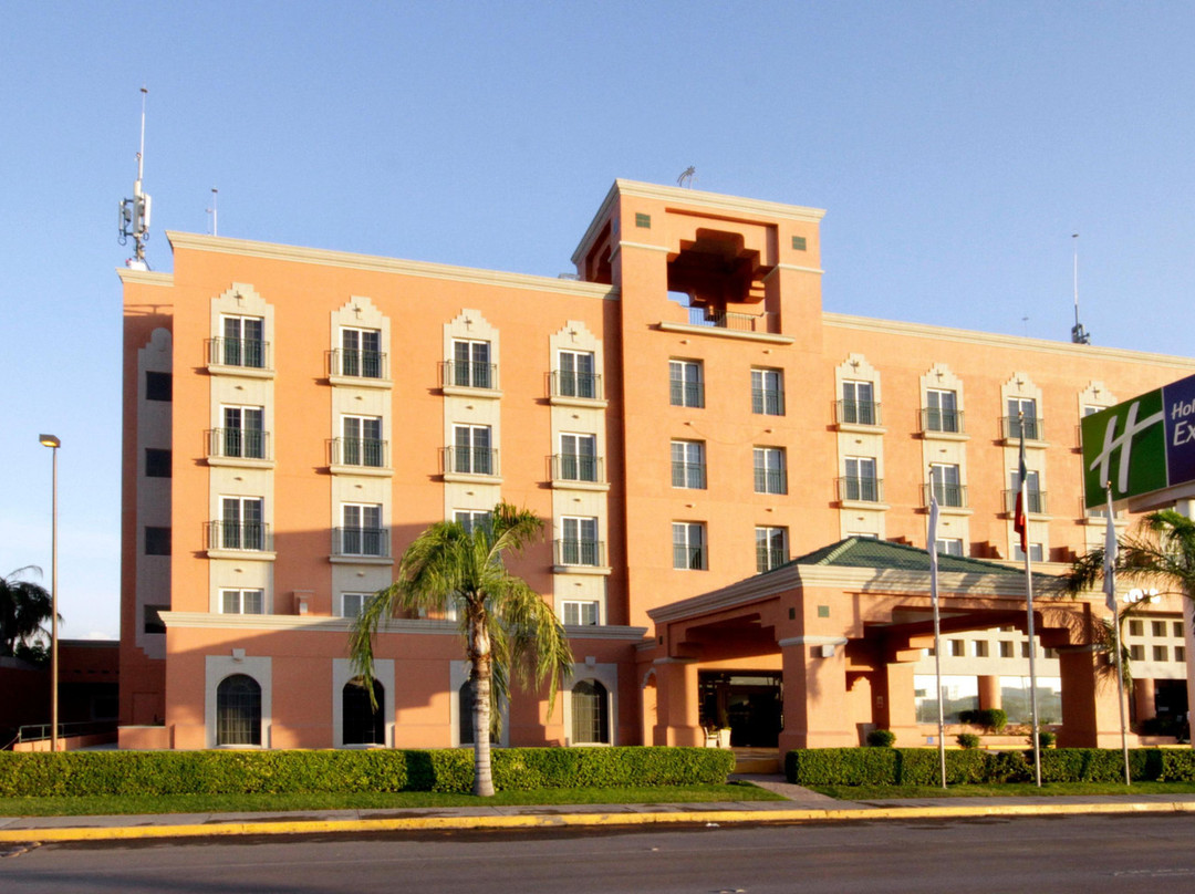 Holiday Inn Express 托雷翁主图