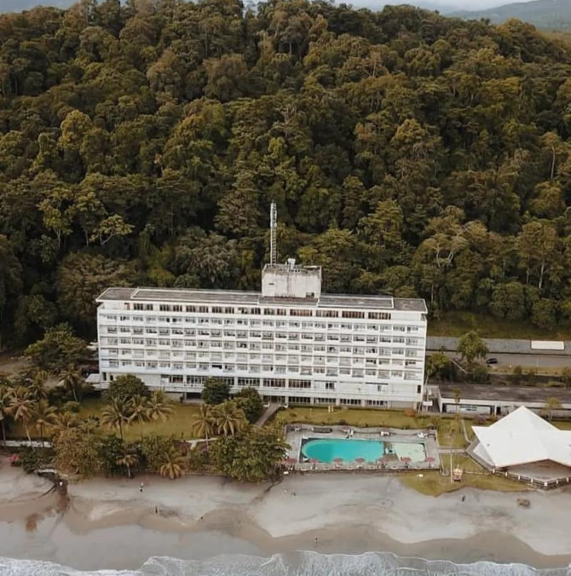 格兰德茵那萨穆德拉海滩酒店主图