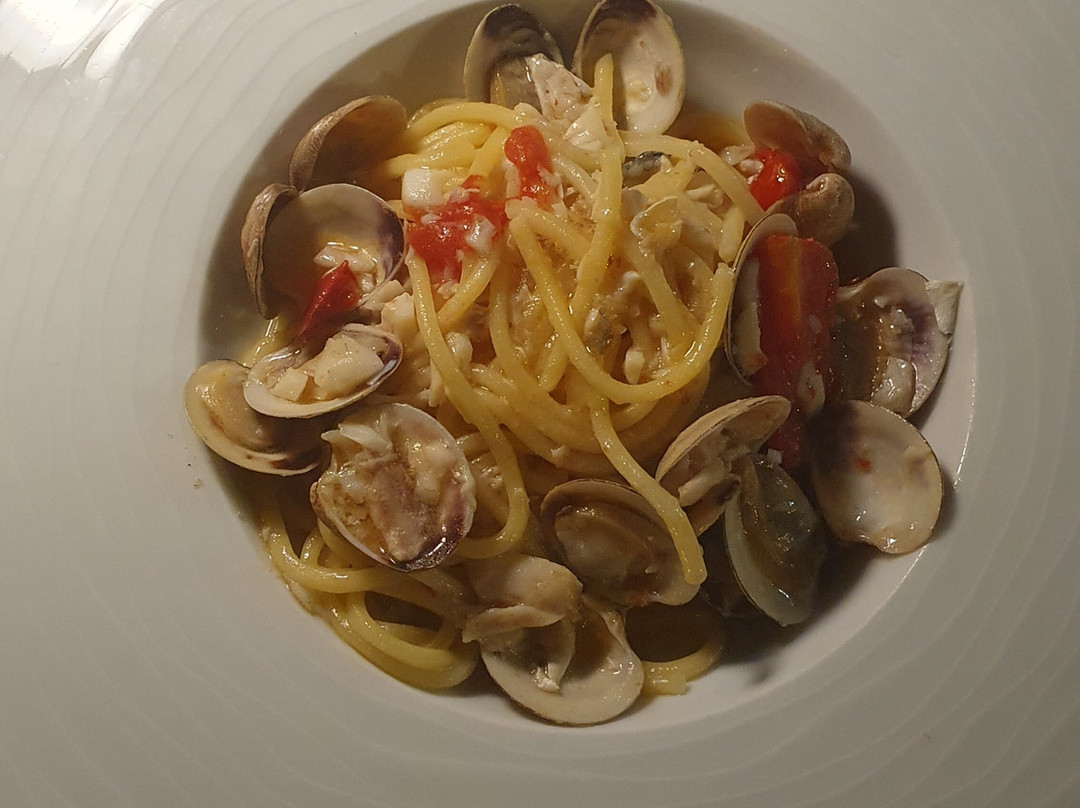 Piazzetta Petrone-维耶斯泰必去景点