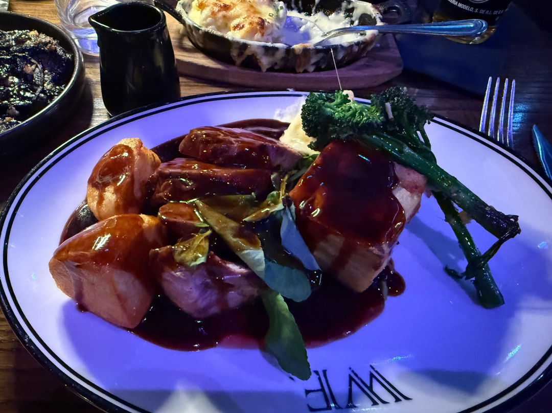 Whiskey Fiddle Steakhouse & Whiskey Lounge