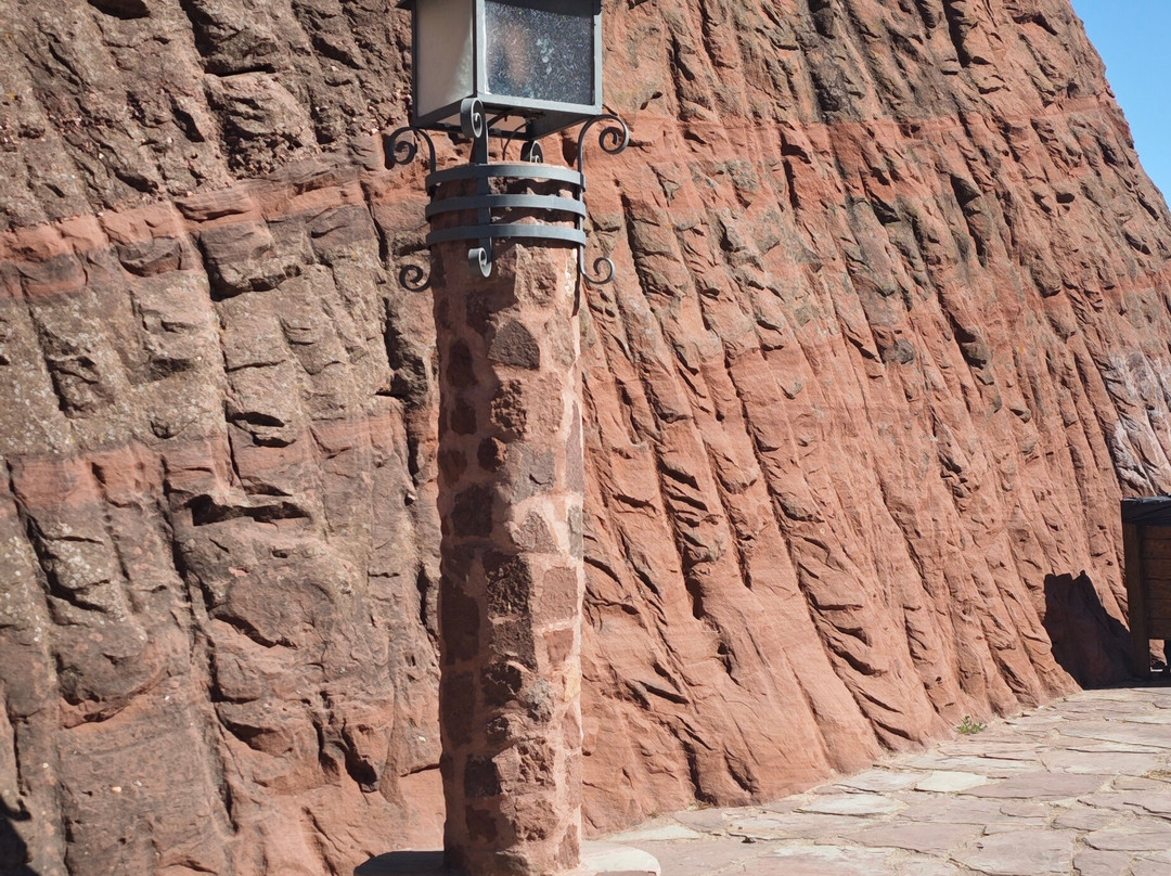 Ermita Mare de Deu de la Roca-Montroig必去景点