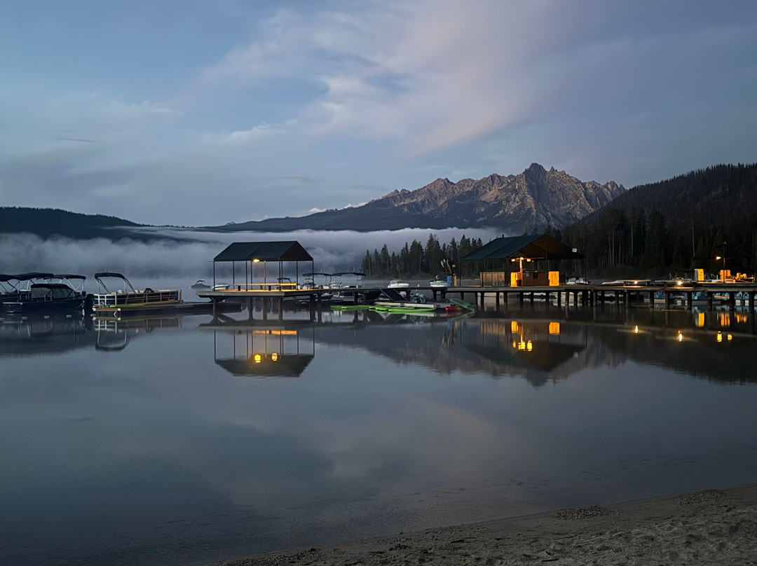 Redfish Lake Lodge主图
