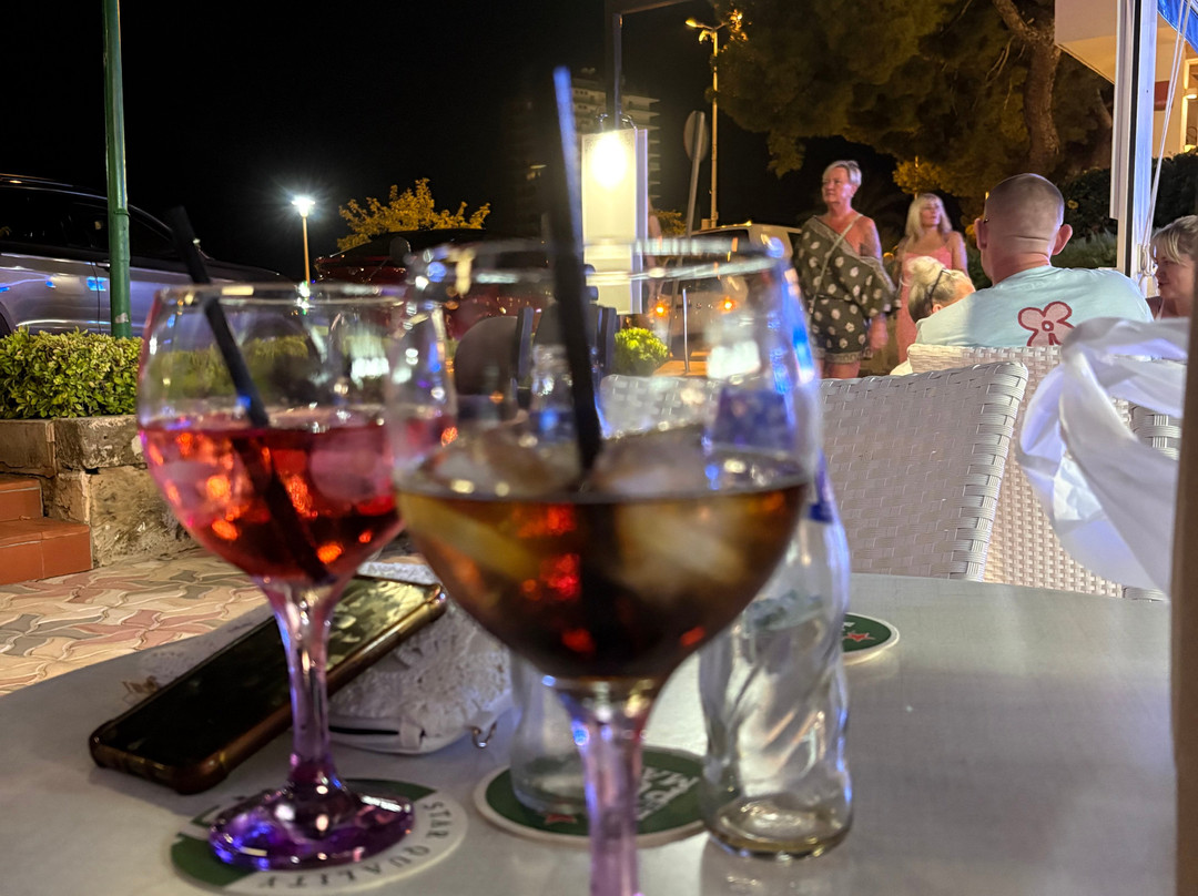 The Sunset Bar-Palmanova必去景点