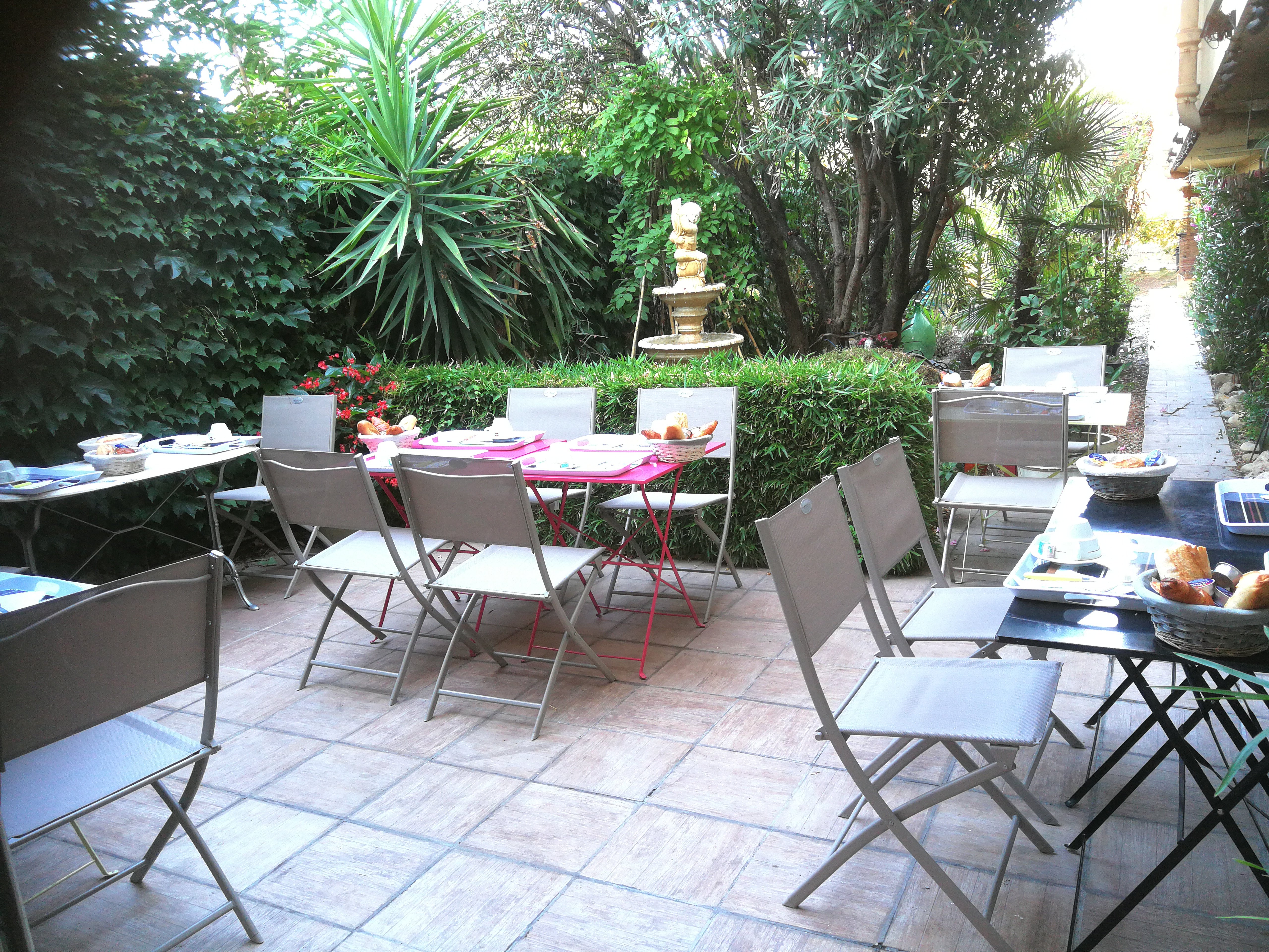 Hotel Le Tricastin-官方