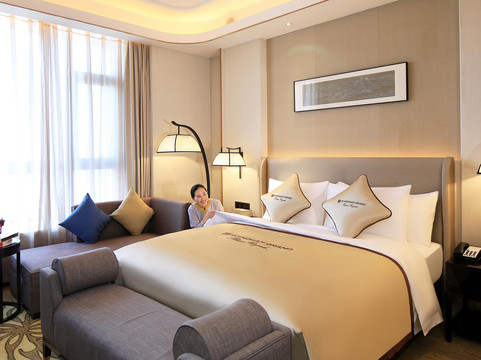 重庆华宇温德姆至尊豪廷大酒店主图