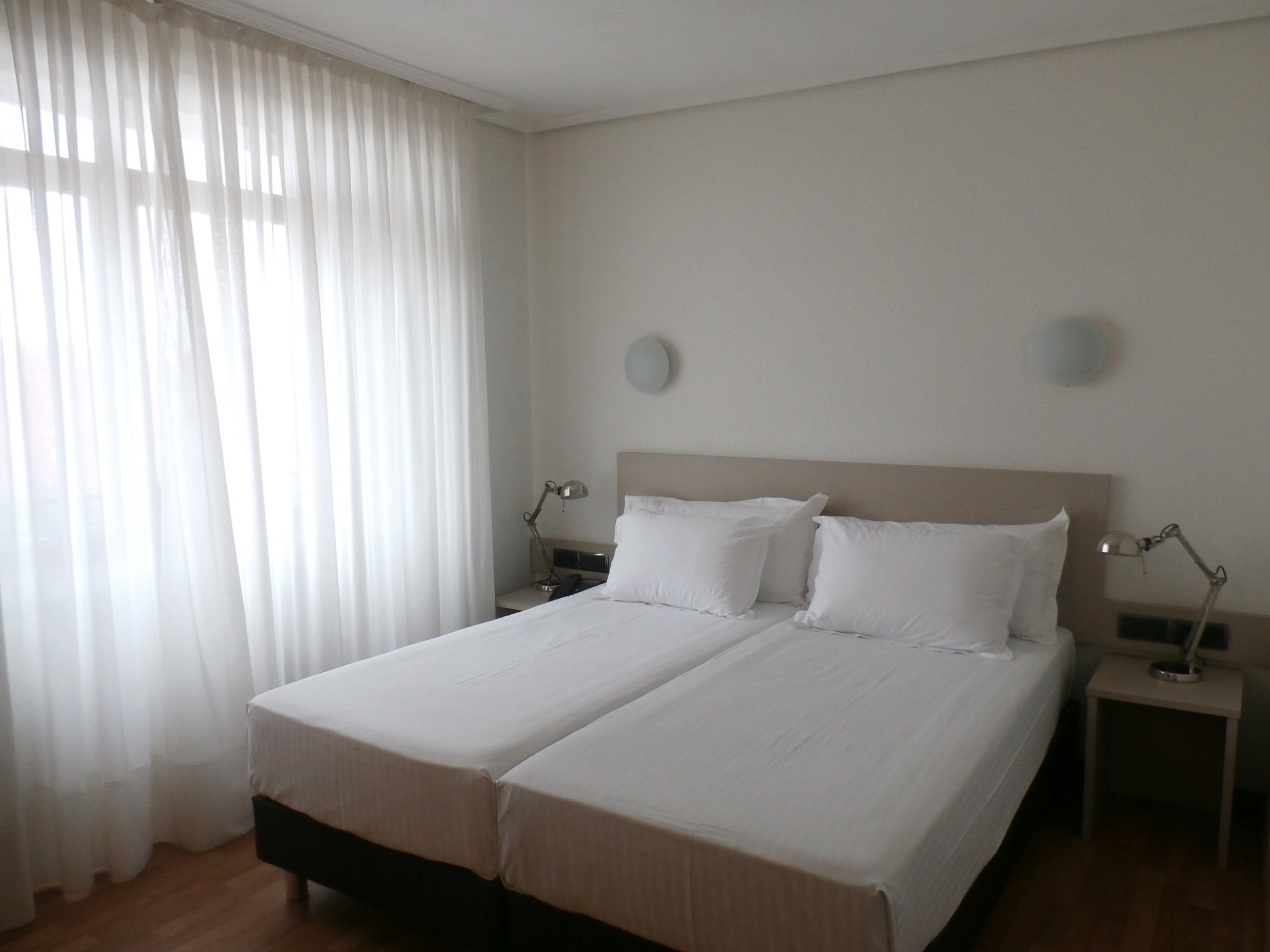 Hotel Los Angeles-官方