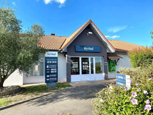 钟楼蒙塔班酒店-官方