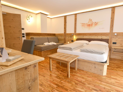 Soraga酒店住宿-Wellness Hotel Dolomia
