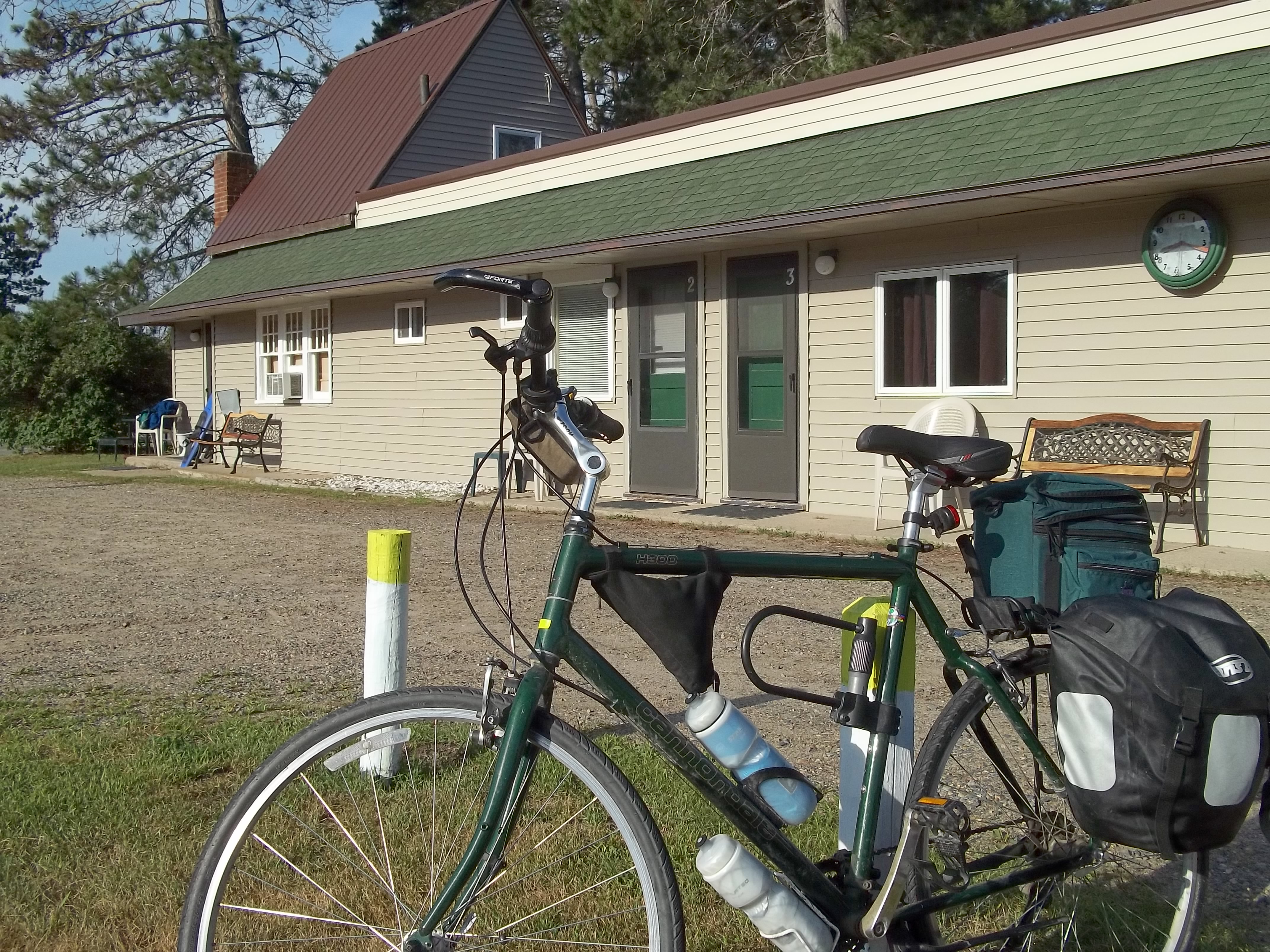 Lake George Pines Motel-客卧