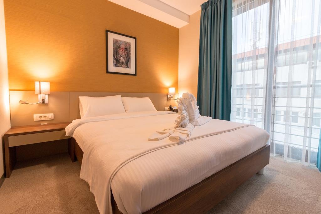 Sky Corner Hotel And Indian Restaurant-官方