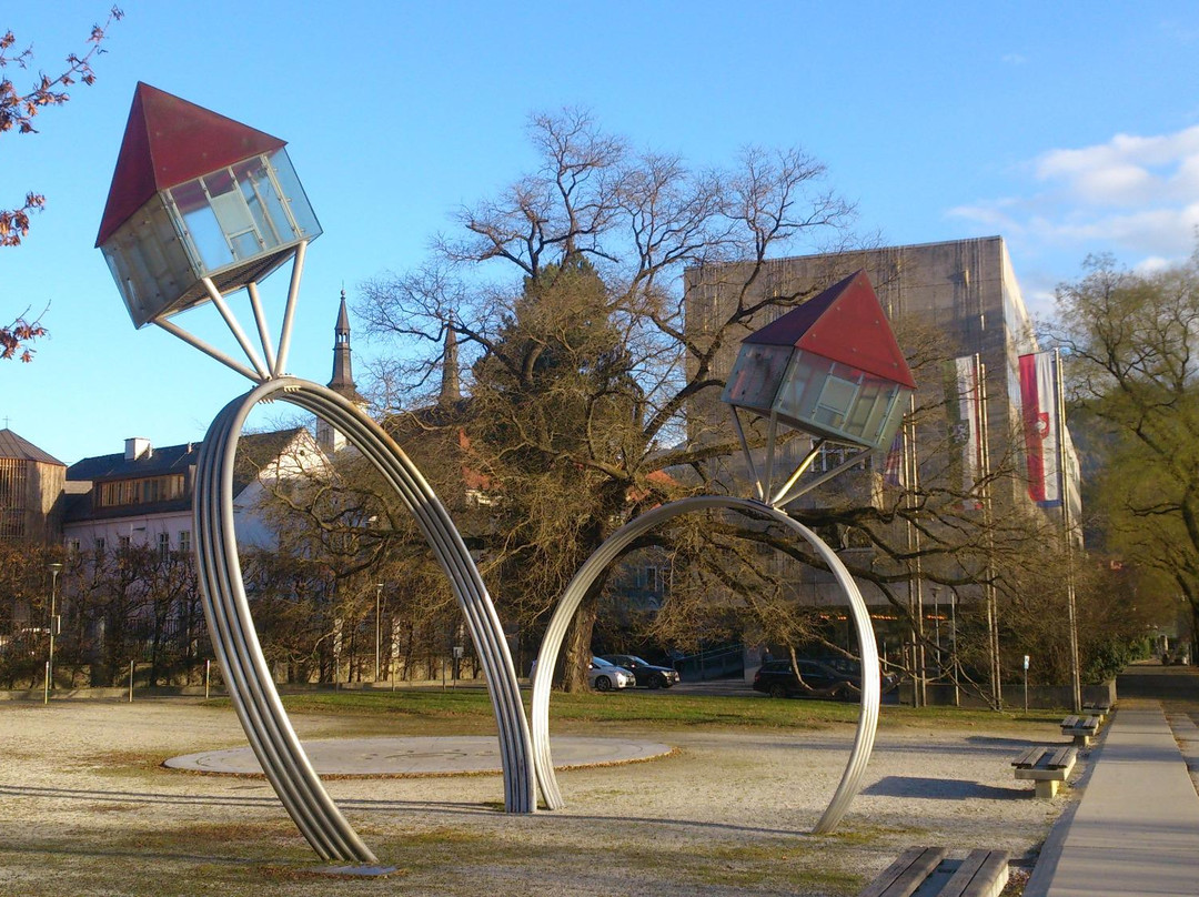 Oppenheim Skulptur