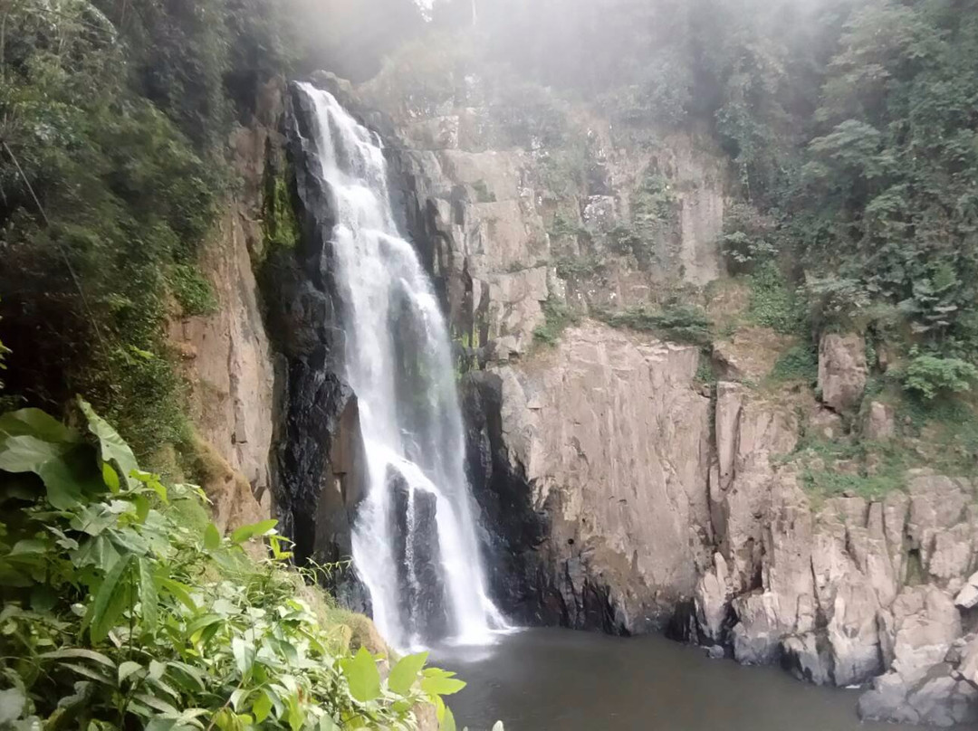 Haew Narok Waterfall景点图片