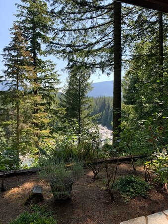 The Roaring River Bed & Breakfast-浴室