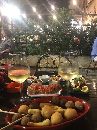 Cantina Leopardi-切萨雷奥港必去景点