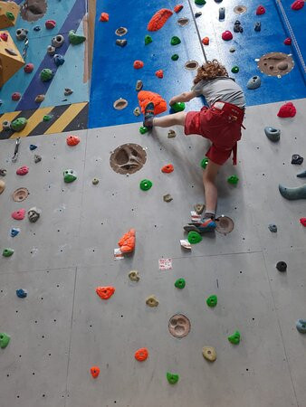 Summit Centre Climbing Wall景点图片