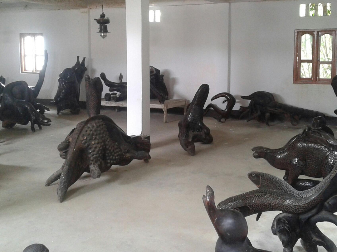 Three Mothers Art Gallery-因帕尔必去景点