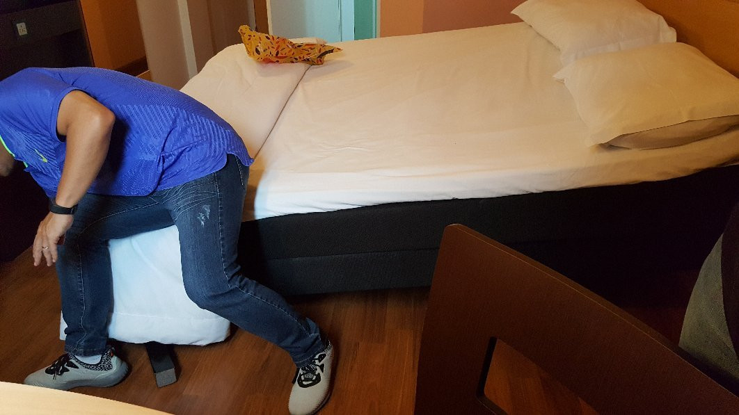 Hotel Oeste Plaza主图