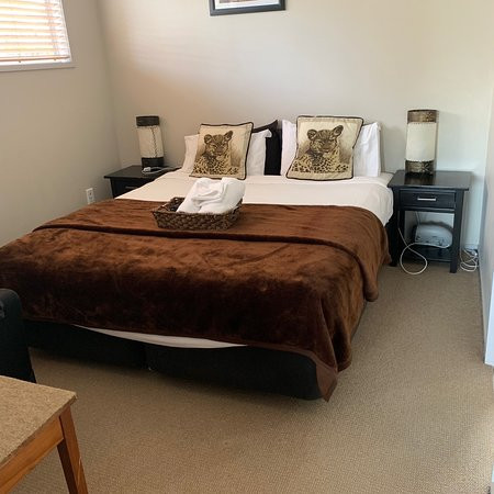 Big Five Motel主图