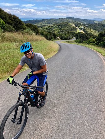 Sunrise eBikes Waiheke景点图片