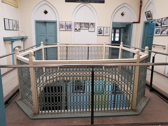 Allama Iqbal Library-Sialkot必去景点