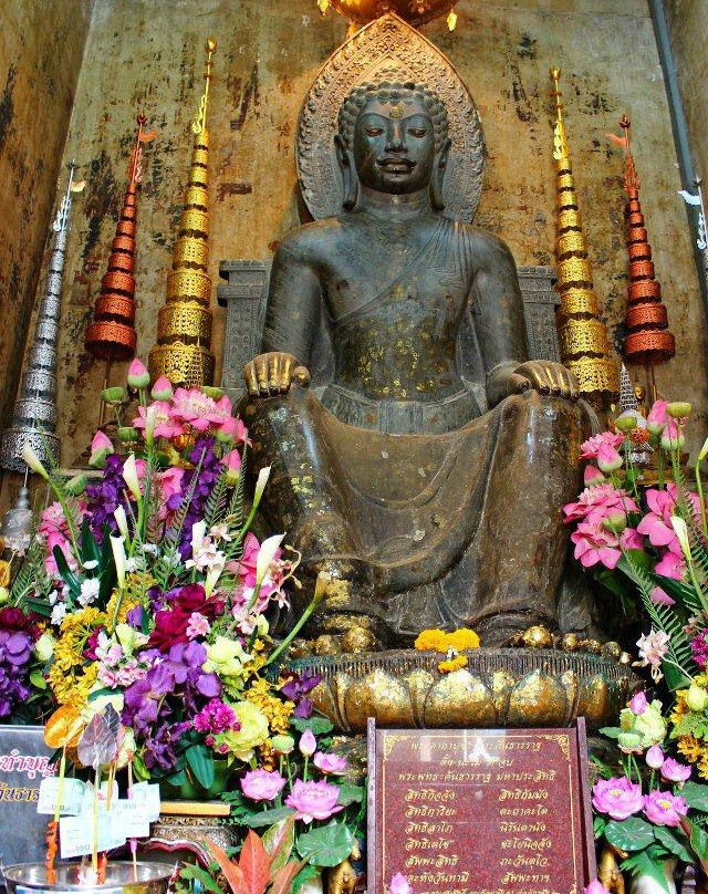Wat Na Phra Men