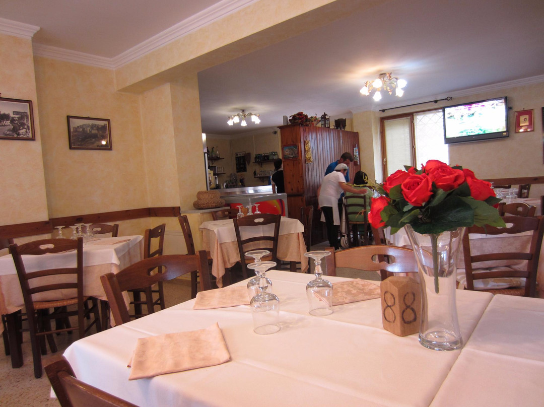 San Vito Romano餐馆和美食-Violetta