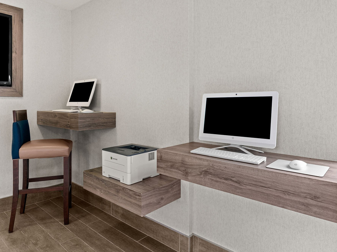 Comfort Inn & Suites Beaverton - Portland West主图