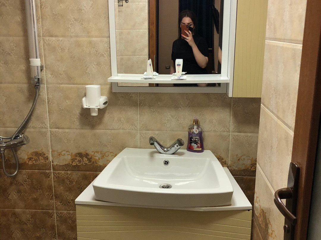 Karimkhan Hotel主图