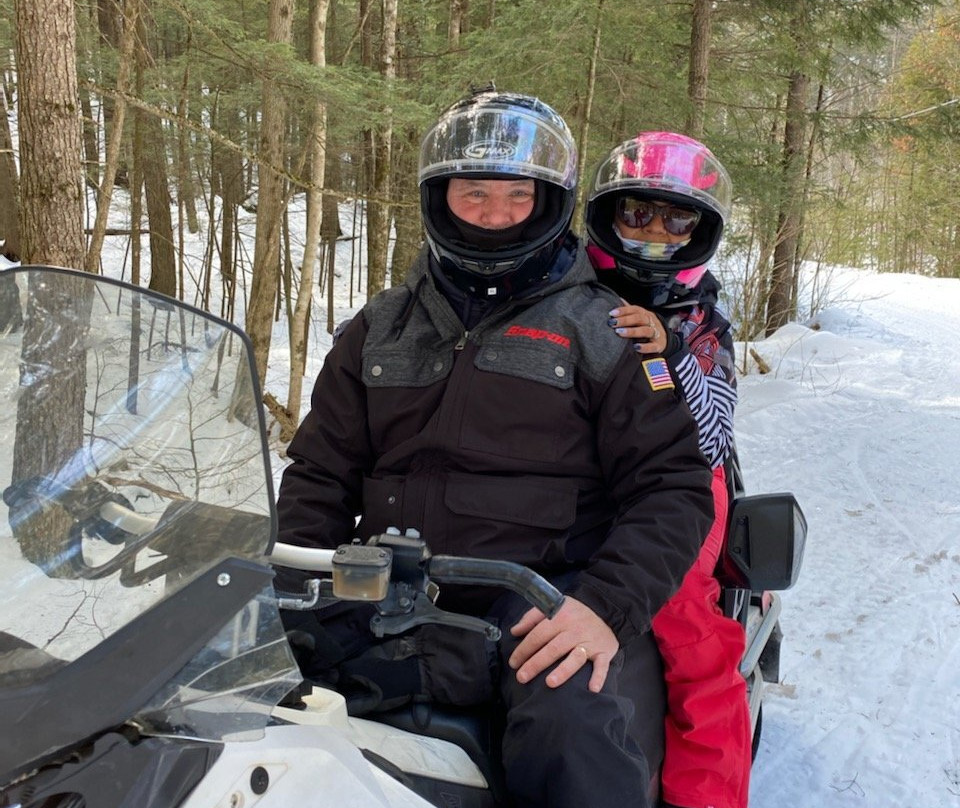 C&C Snowmobile Tours-Chestertown必去景点