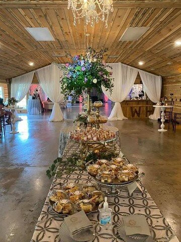 Whistle Hollow Wedding and Event Venue景点图片