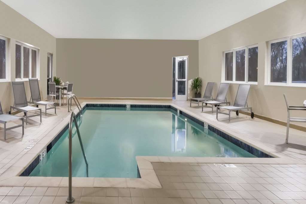 Quality Inn & Suites-官方