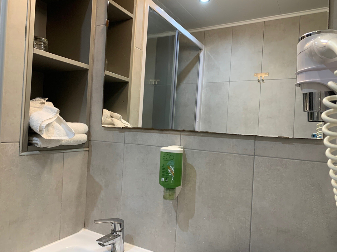 FH Confort Hôtel Orléans主图