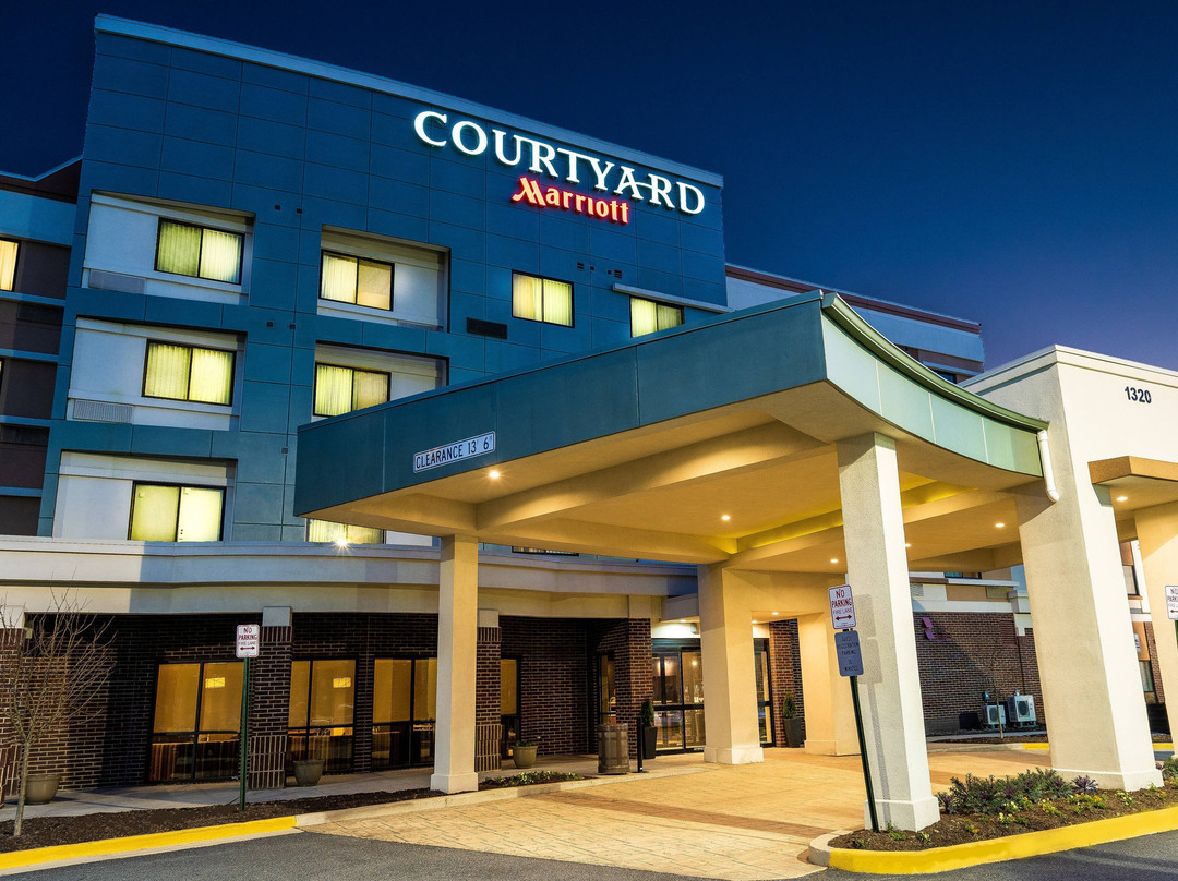 Courtyard Largo Medical Center Drive主图