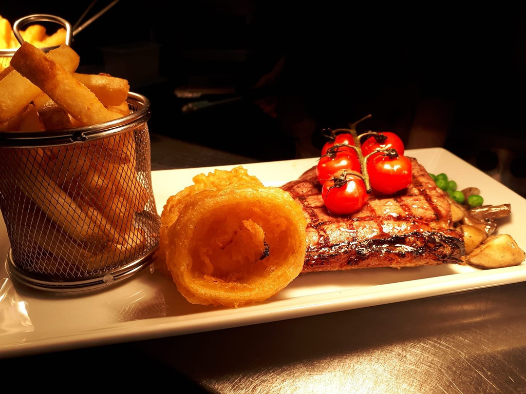 Malpas餐馆和美食-The Old Fire Station Cafe Bar