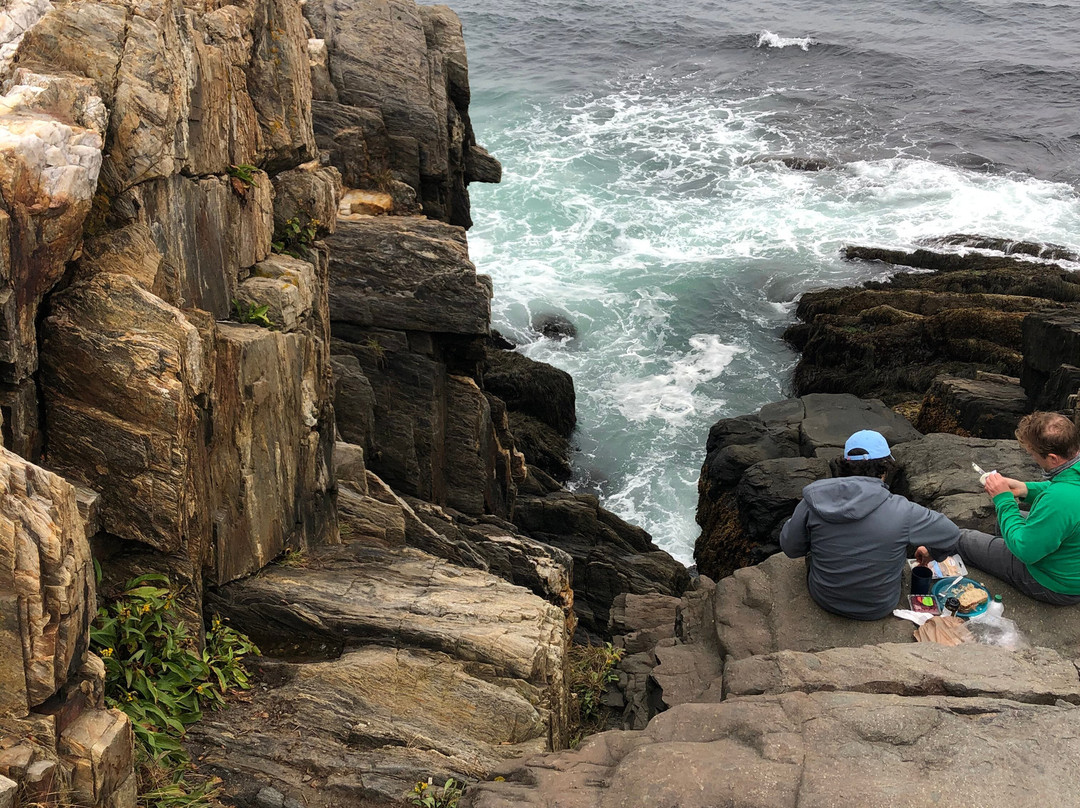 Giant's Stairs Trail景点图片