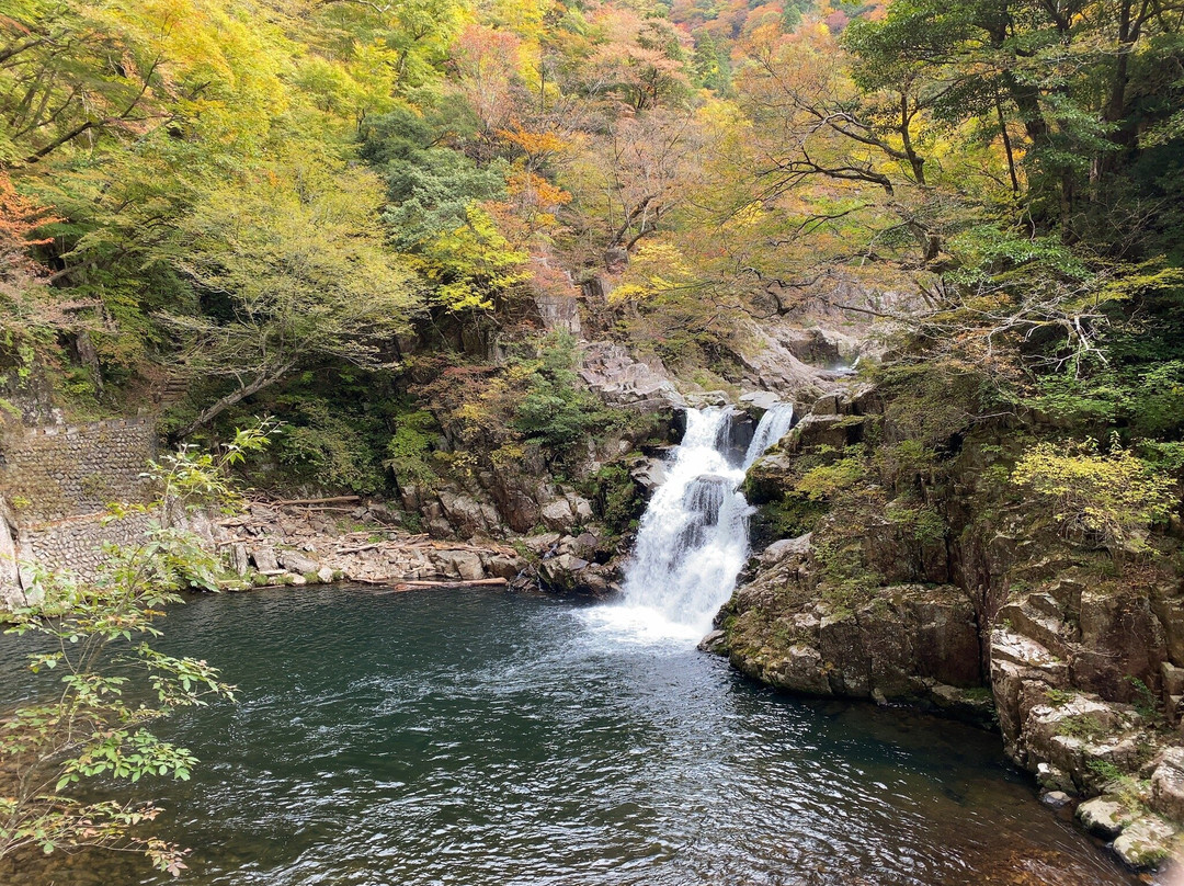Sandandaki Falls景点图片